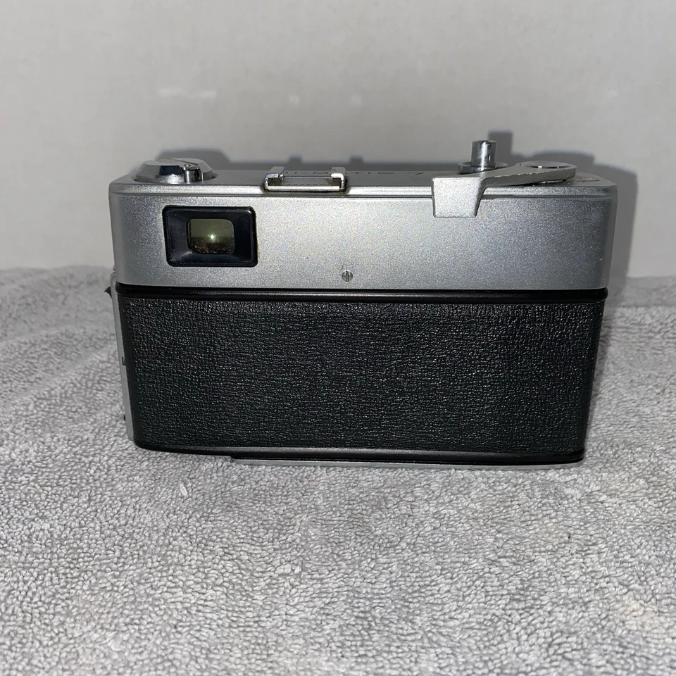 Cámara fotográfica telémetro Minolta Hi-Matic 7 35 mm - probada mecánicamente Foto 3 de 4