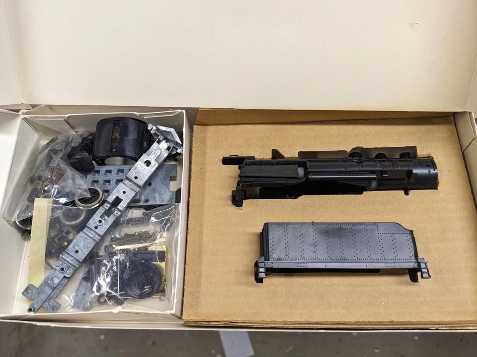 HO Mantua/Tyco 2-8-2 Camel Back steam locomotive new - Image 2 of 4