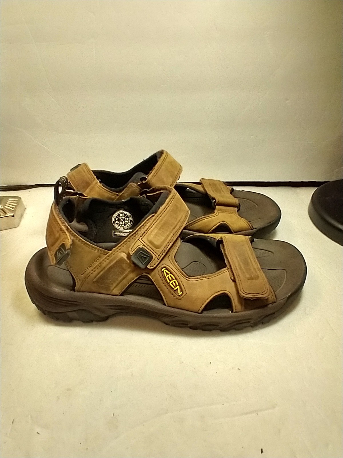 Sandali Keen Targhee III in pelle marrone da trekking outdoor da uomo taglia 8 5