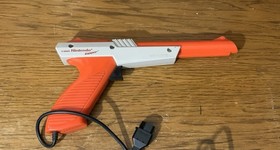 Nintendo NES Zapper Controller NES-005 Orange Untested Trigger Springs Back Good