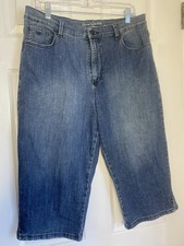 GLORIA VANDERBILT  Amanda  Denim Capri  All-Around Slimming Effect  Sz 14 