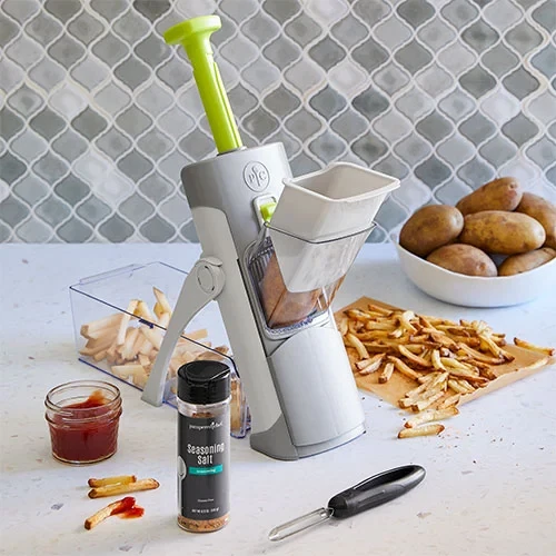 pampered chef FRENCH FRY KIT Mandolin, seasoning salt, and peeler 10054