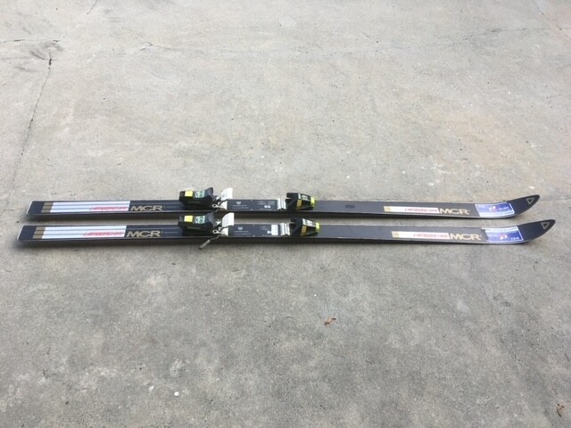 lamborghini skis, vintage, bindings ng., skis in good shape