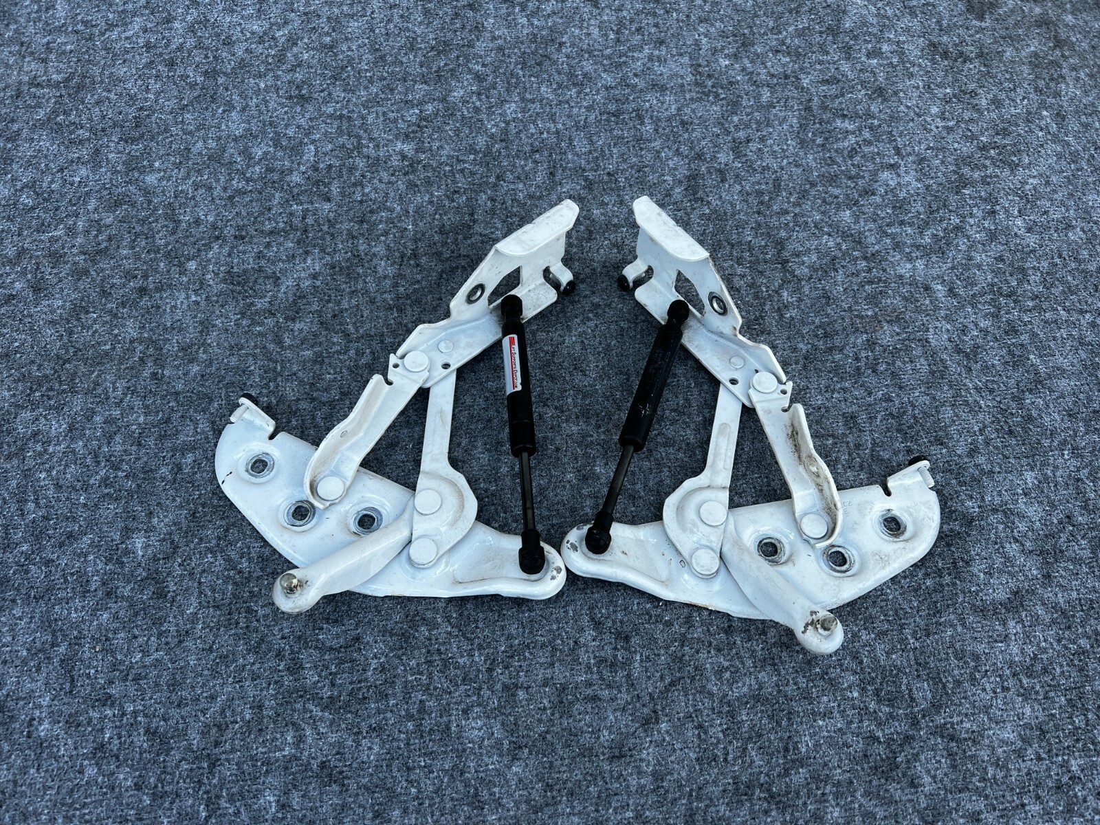 Bentley Flying Spur 2006-2012 RIGHT Hood hinge