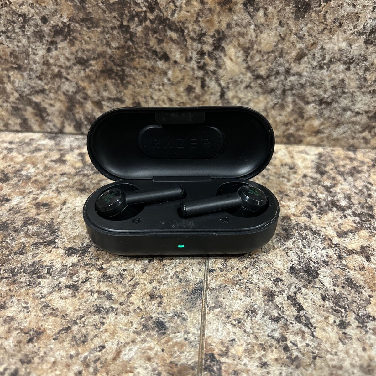 Razer 297c True Wireless Bluetooth Gaming Earbuds Razer 297c True Wireless Bluetooth Gaming Earbuds