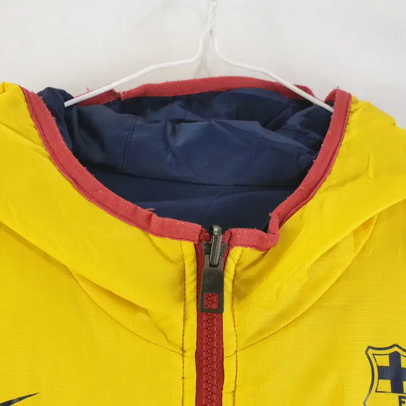 Nike Unisex 95 Quilted Hoodie Jacket - Size L thumbnail 4