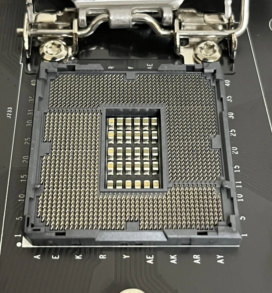 Placa madre SuperMicro C9Z590-CGW - ATX, LGA1200, 4xDDR4, 2PCI-E4.0 (16/NAor8/8) Foto 4 de 4