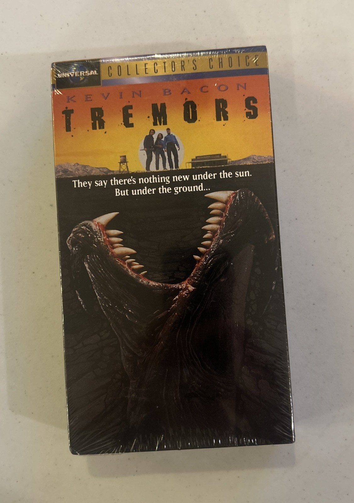 Tremors 1990 VHS 1999 New Sealed package Kevin Bacon Universal Collectors Choice