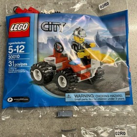 LEGO City: 30002 Police Boat 30 Pcs 30010 Fire Chief Quad 31 Pcs Mini Figure
