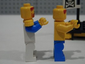 Lego Lot Pirates 1713 Shipwreked Pirate & 6245 Harbor Sentry Imperial Soldier