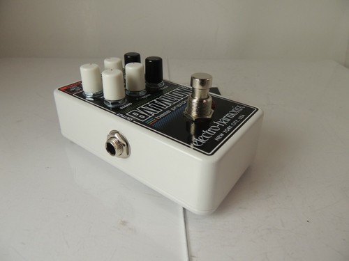 Electro Harmonix Battalion Bass Pre/Drive Preamp Effects Pedal Free USA Shipping - Picture 2 of 4