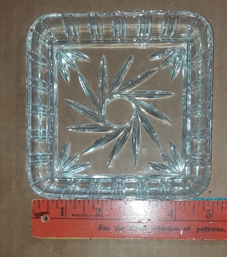 Butter / Cheese Dish Lead Crystal Pinwheel Diamond Cut Square - Picture 7 of 8
