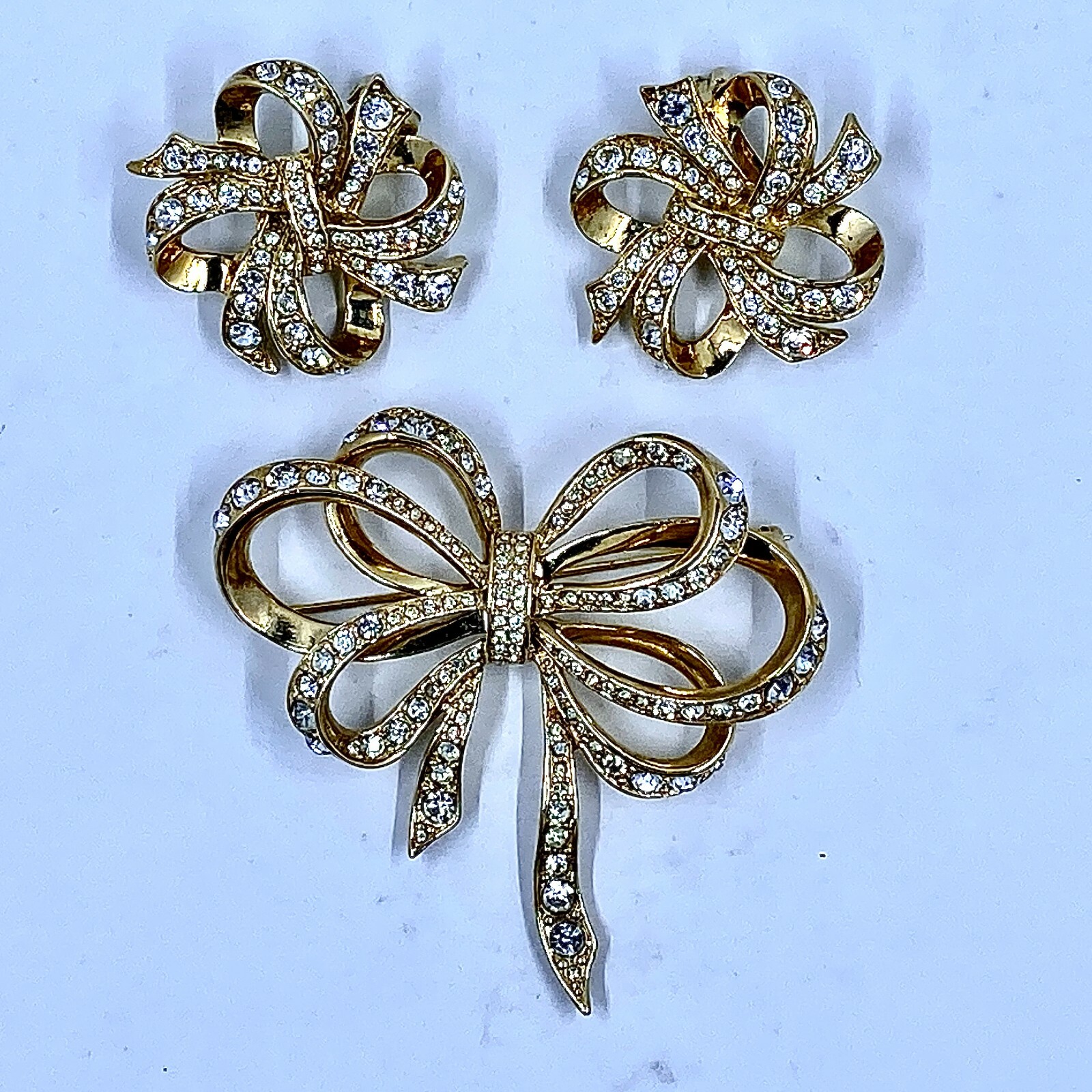 Vintage Kenneth Jay Lane For Avon Rhinestone Bow … - image 1