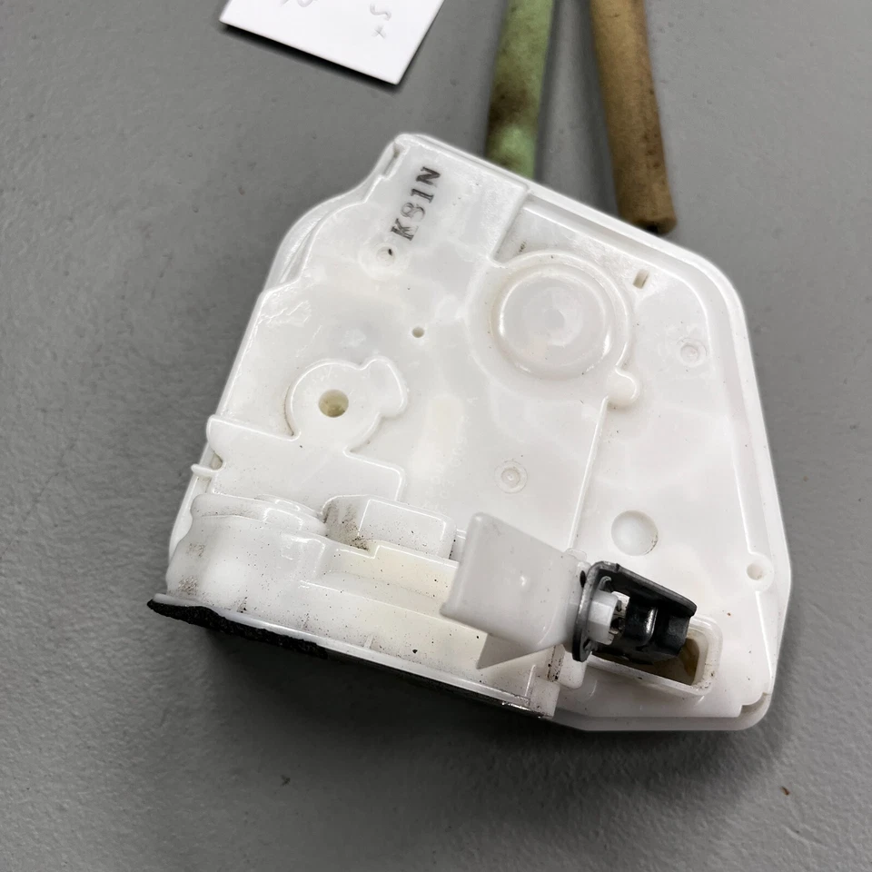 2017-2021 MAZDA CX-5 REAR RIGHT PASS SIDE DOOR LOCK LATCH ACTUATOR ASSEMBLY OEM - Image 3 of 4