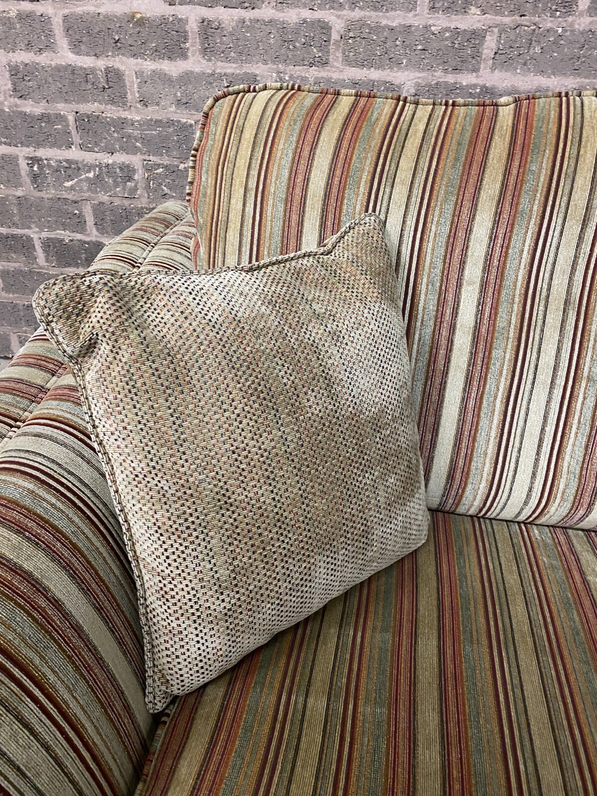 Parker Knoll Harrow Large 2 Seater Sofa In Baslow Stripe Gold Fabric eBay
