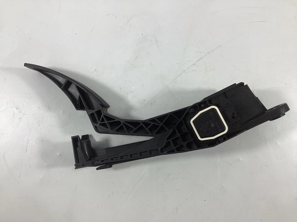 Pedal acelerador a gás Mercedes Benz GL550 ML350 2006 - 2012 FABRICANTE DE EQUIPAMENTO ORIGINAL. - Imagem 2 de 4