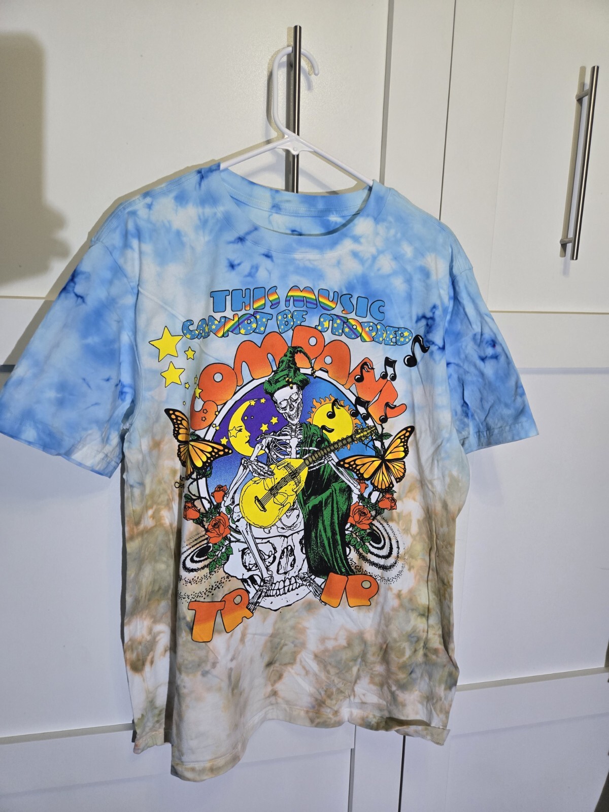 Online Ceramics Oversized T-Shirt - Large This Music Can Not Be Stopped Graphic-image