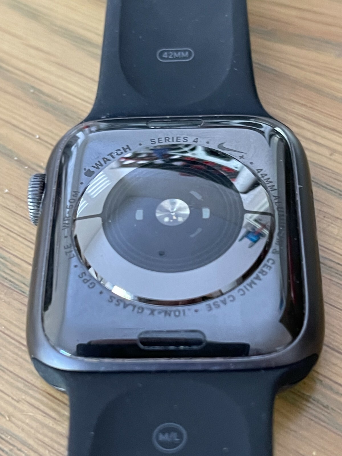 Apple Watch Series 4 Nike+ 44 mm Space Grey Aluminum Case with Black Nike  Sport Loop (GPS + Cellular) - (MTXL2X/A) for sale online | eBay