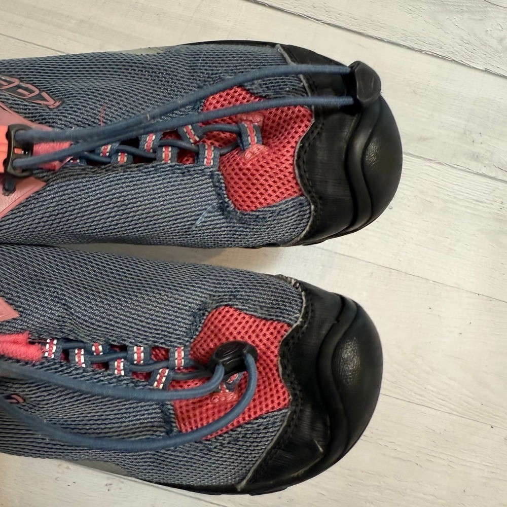 Scarpa Keen Jamison da trekking outdoor giovanile taglia 4 rosa blu