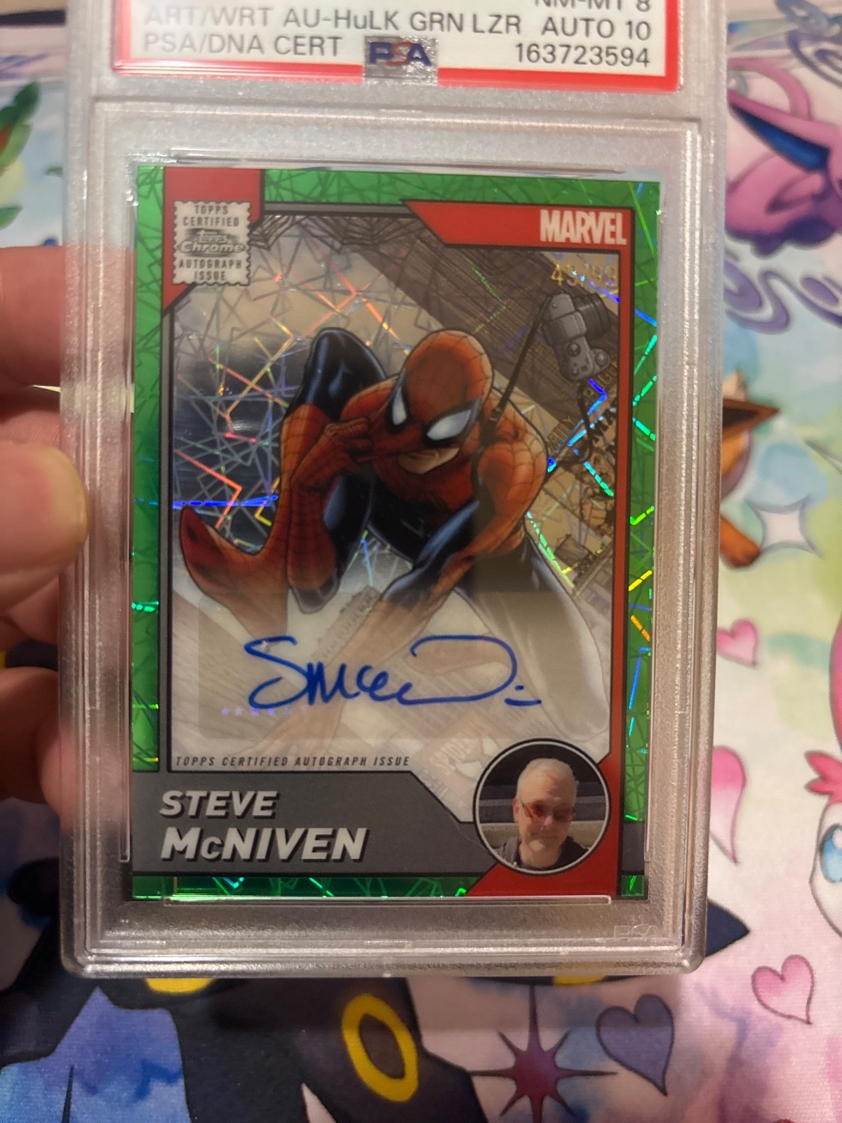 2025 Topps Chrome Marvel Steve McNiven Auto Spider Man  Green Lazer 49/99 POP 1 view 3