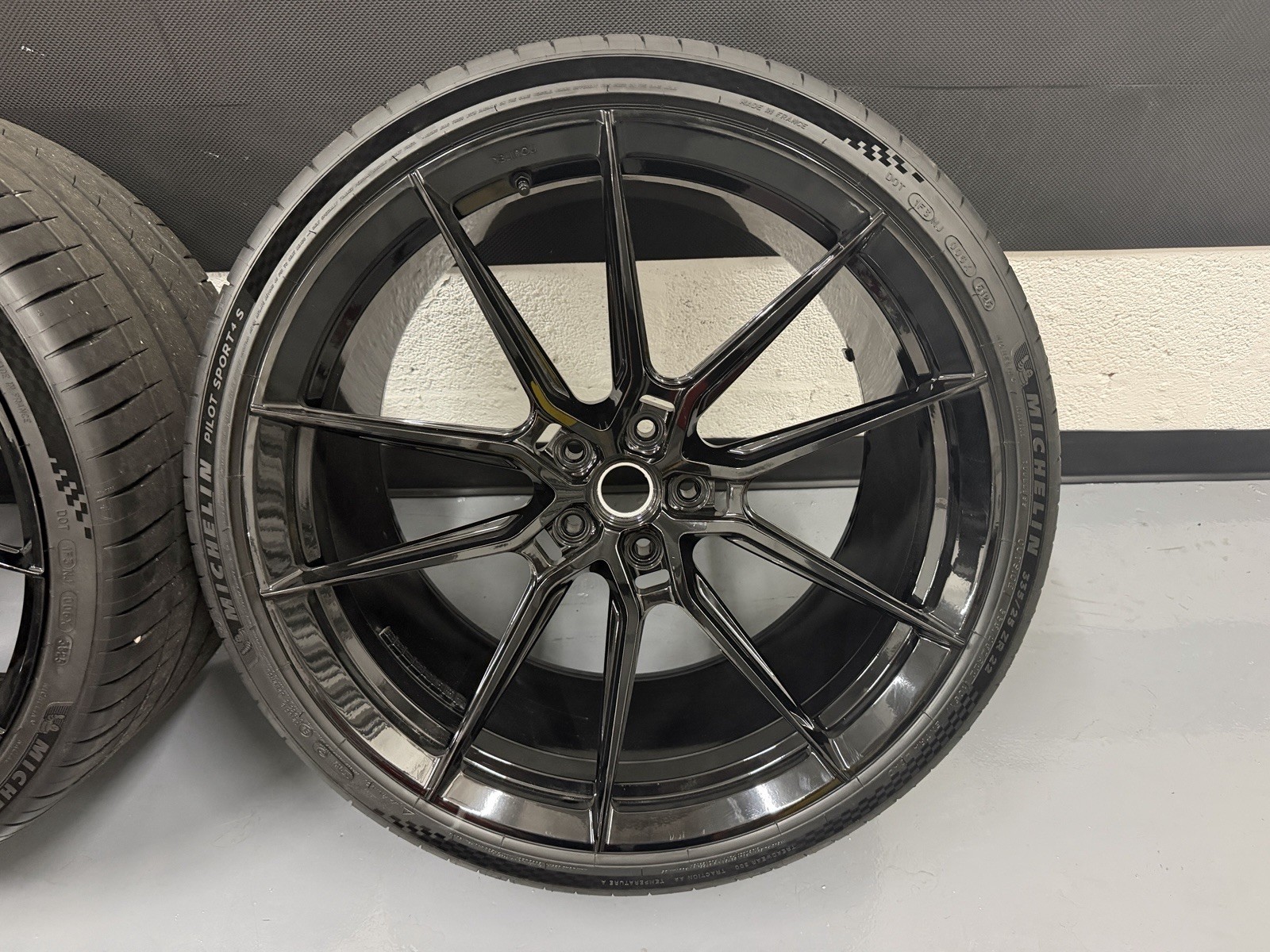 Ferrari 599 Front Wheels Set Black