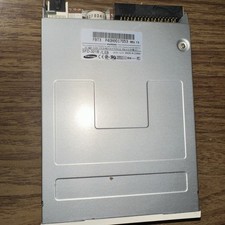 Samsung SFD-321B 3.5" 1.44MB Floppy Disk Drive - Beige Bezel