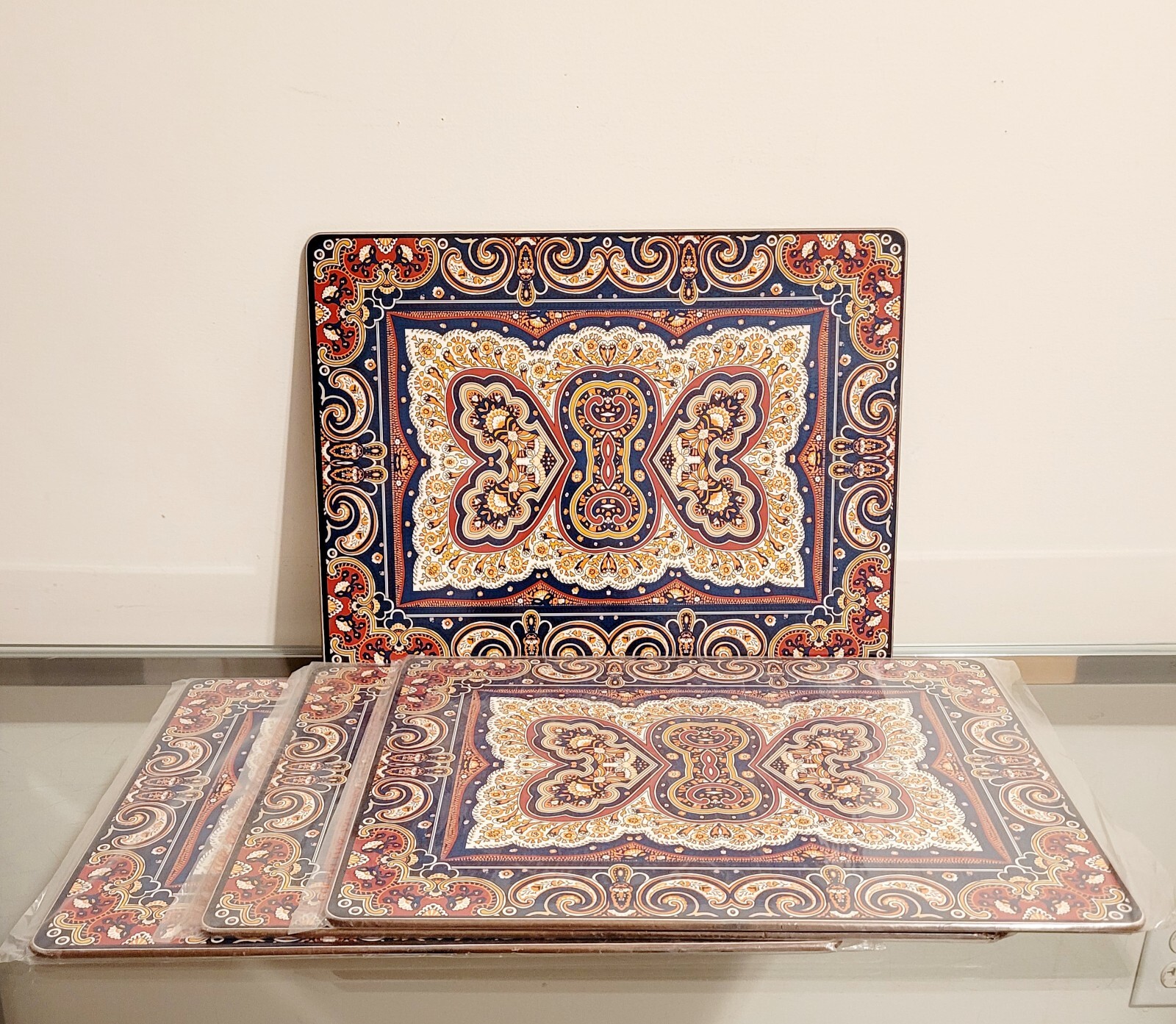 Williams Sonoma Paisley Hardmat Placemat Set of 4 NEW eBay