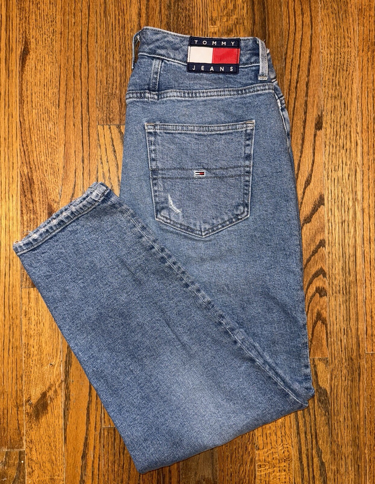 Tommy Hilfiger Ultra High Rise Tapered Mom Jeans Size 8 in Denim
