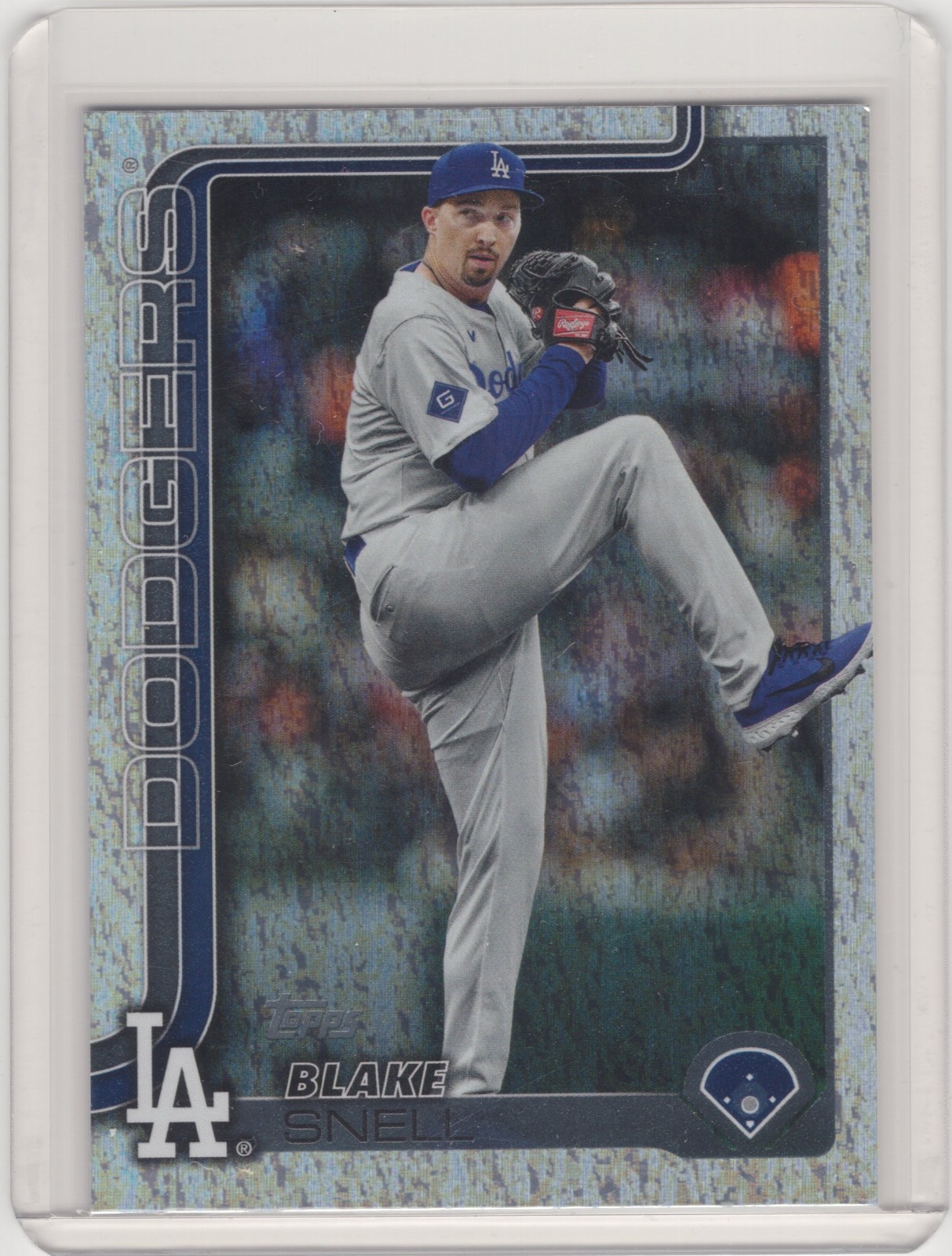 2025 Topps Series 2 - Blake Snell #676 Holofoil - Dodgers