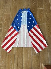 Czerwono-biało-niebieska peleryna kostium flagi amerykańskiej