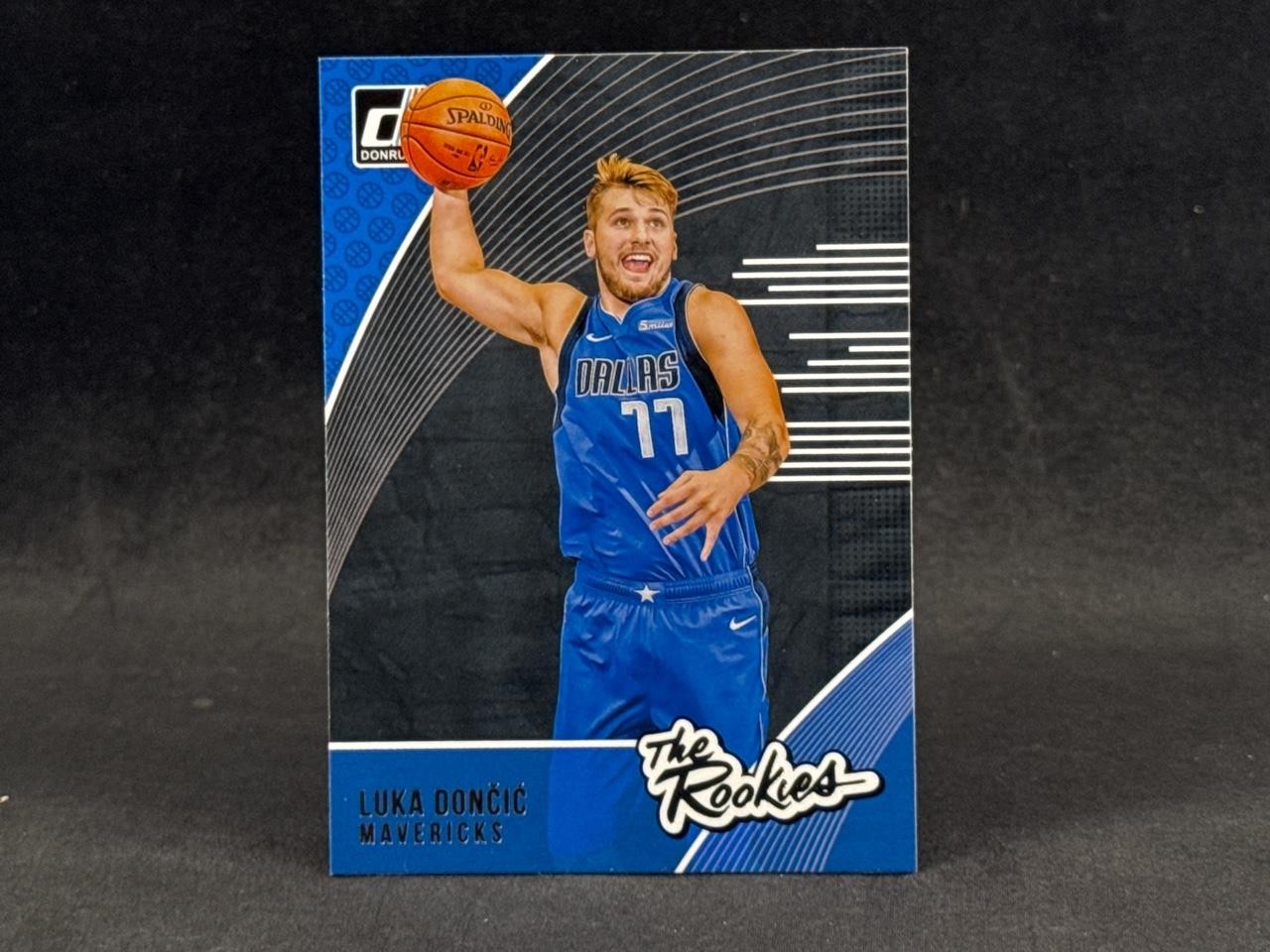 2018-19 PANINI DONRUSS LUKA DONCIC #3 THE ROOKIES INSERT MAVERICKS LAKERS RC