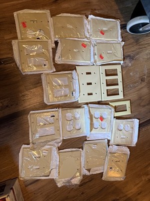 Lot of 18 Leviton Assorted Wall Plates Beige