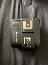 Flashpoint R2-T 2.4G F Wireless Transmitter For Fuji Cameras