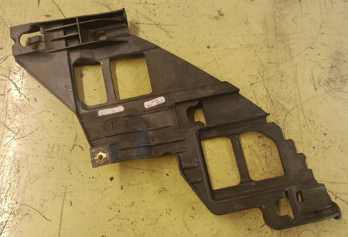 Original VW Golf 6 Halterung Stoßstange links 5K0807227A