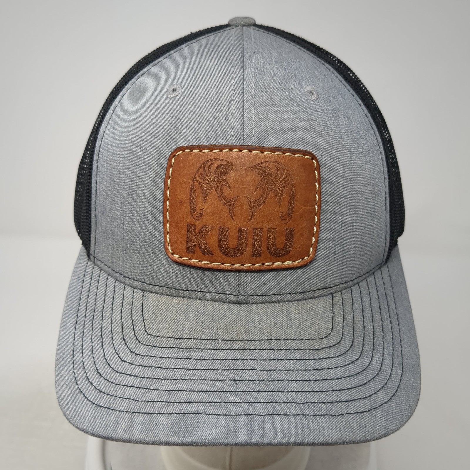 Kuiu Patch Snapback Mesh Back Trucker Hat Gray On… - image 2