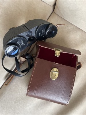 altes Fernglas  8 x 30   Steiner Bayreuth    mit Ledertasche innen roter Samt