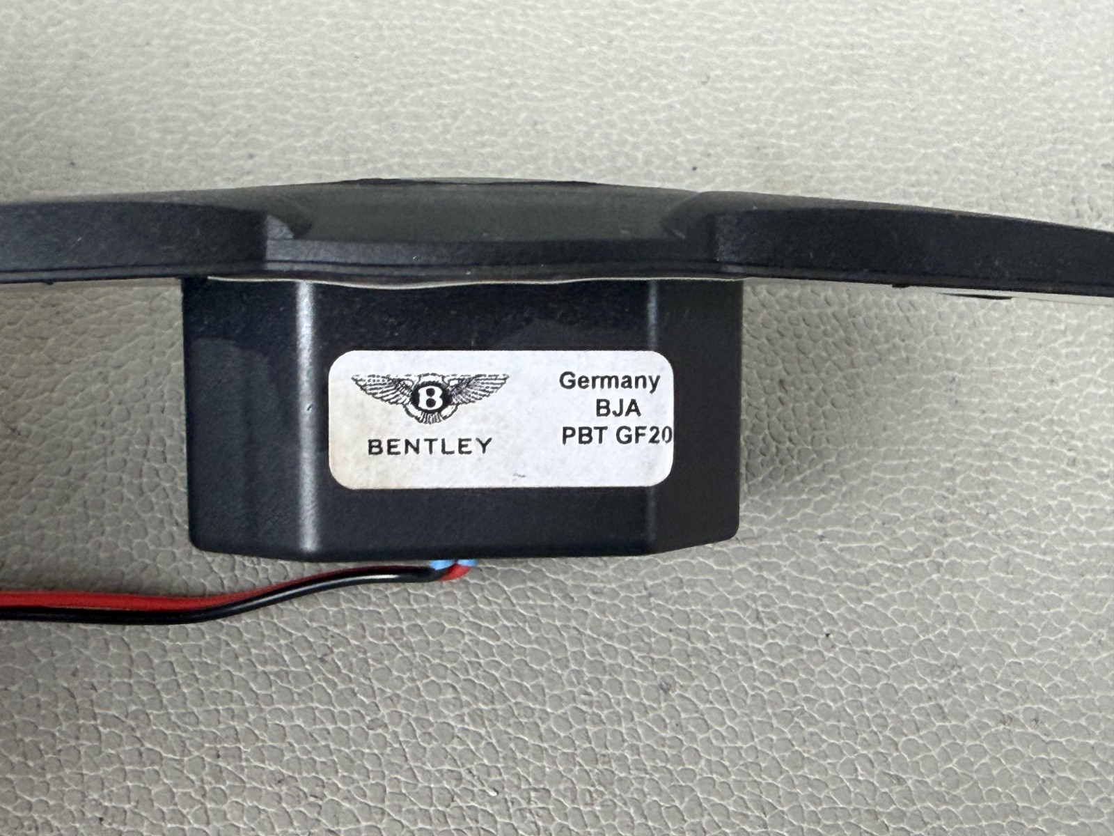 New! Never Used! Bentley Continental GT Trunk Boot Lid Switch Red V8 3W0853680B