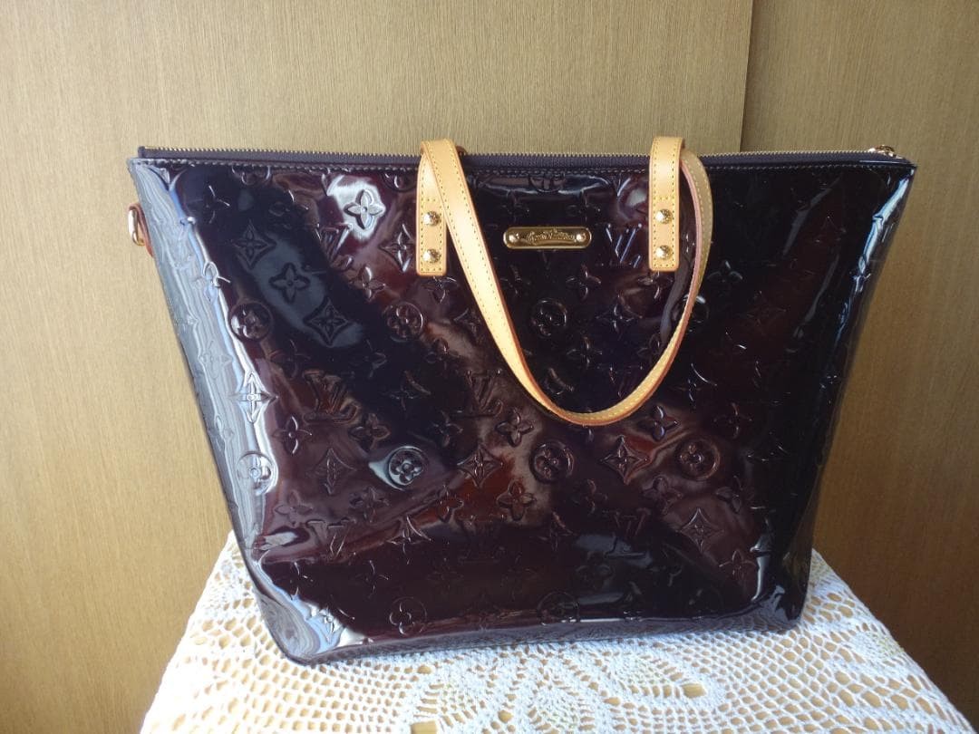 Louis Vuitton Monogram Vernis Bellevue GM Shoulder Bag Amarante Purple Patent Le