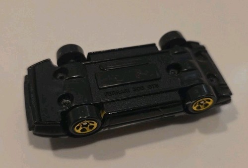 Hot Wheels FAO Schwarz Gold Series 3 Collection -Ferrari 308 GTS - Gold 5sp - Picture 4 of 4