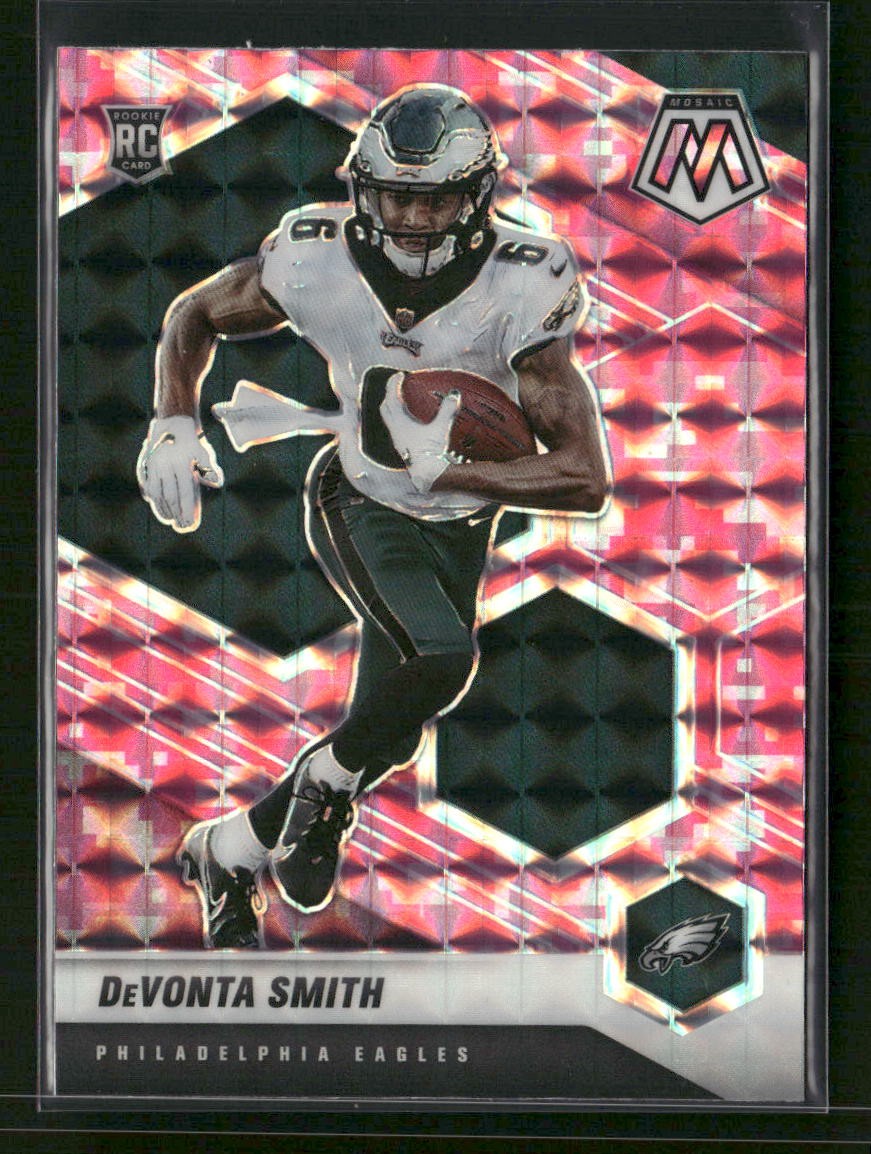 2021 Panini Mosaic #305 DeVonta Smith Prizm Camo Pink Rookie