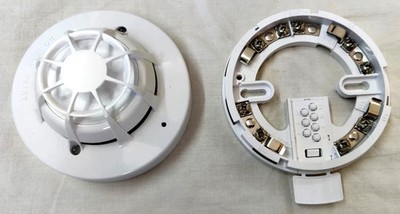 Pack of fifty (50) Apollo 55000-885APO Multi Sensor Detector