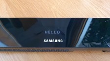 Samsung HW-F450 Soundbar mit Kabellosem Subwoofer Schwarz mit Fernbedienung HDMI
