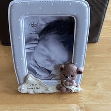 Precious Moments Jesus Loves Me Frame with Bear Religious Nursery Decor 203106
