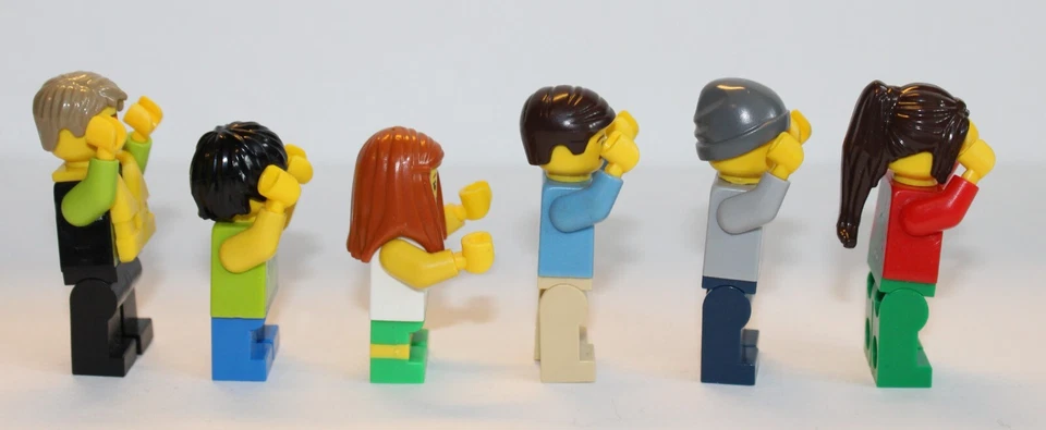 12 Lego Minifigures from People Packs #60202 #60234 #60134 #60153 #60230 - Image 4 of 4