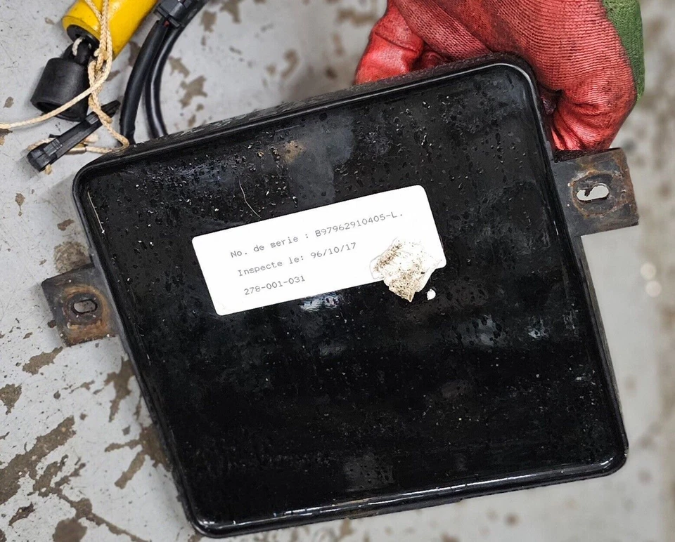 Sea Doo 1997 97 GSX 787 800 módulo eletrônico computador MPEM ECU EMM 278001031 - Imagem 2 de 2