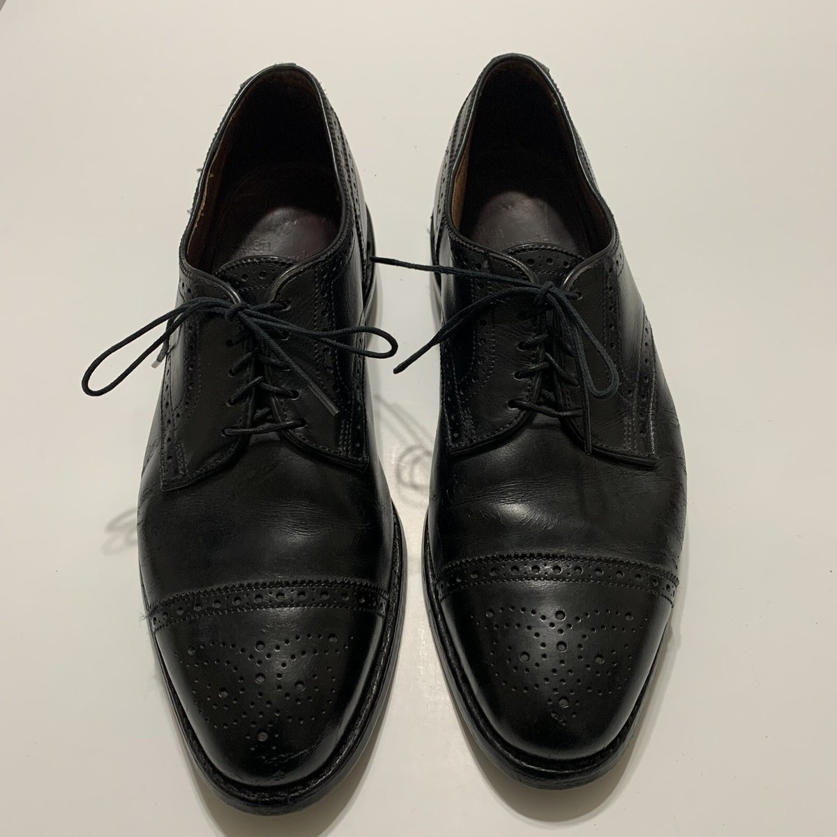 Allen Edmonds Sanford Oxfords Cap Toe Black Leather Men display picture 3