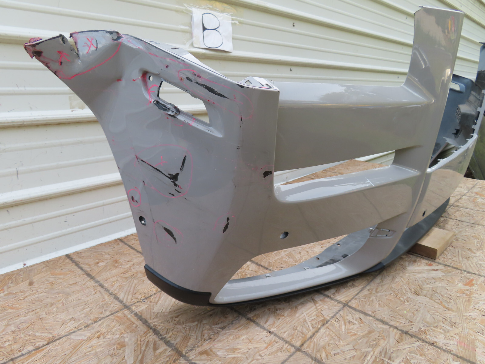 2018 2019 2020 2021 2022 ROLLS-ROYCE CULLINAN FRONT BUMPER COVER OEM
