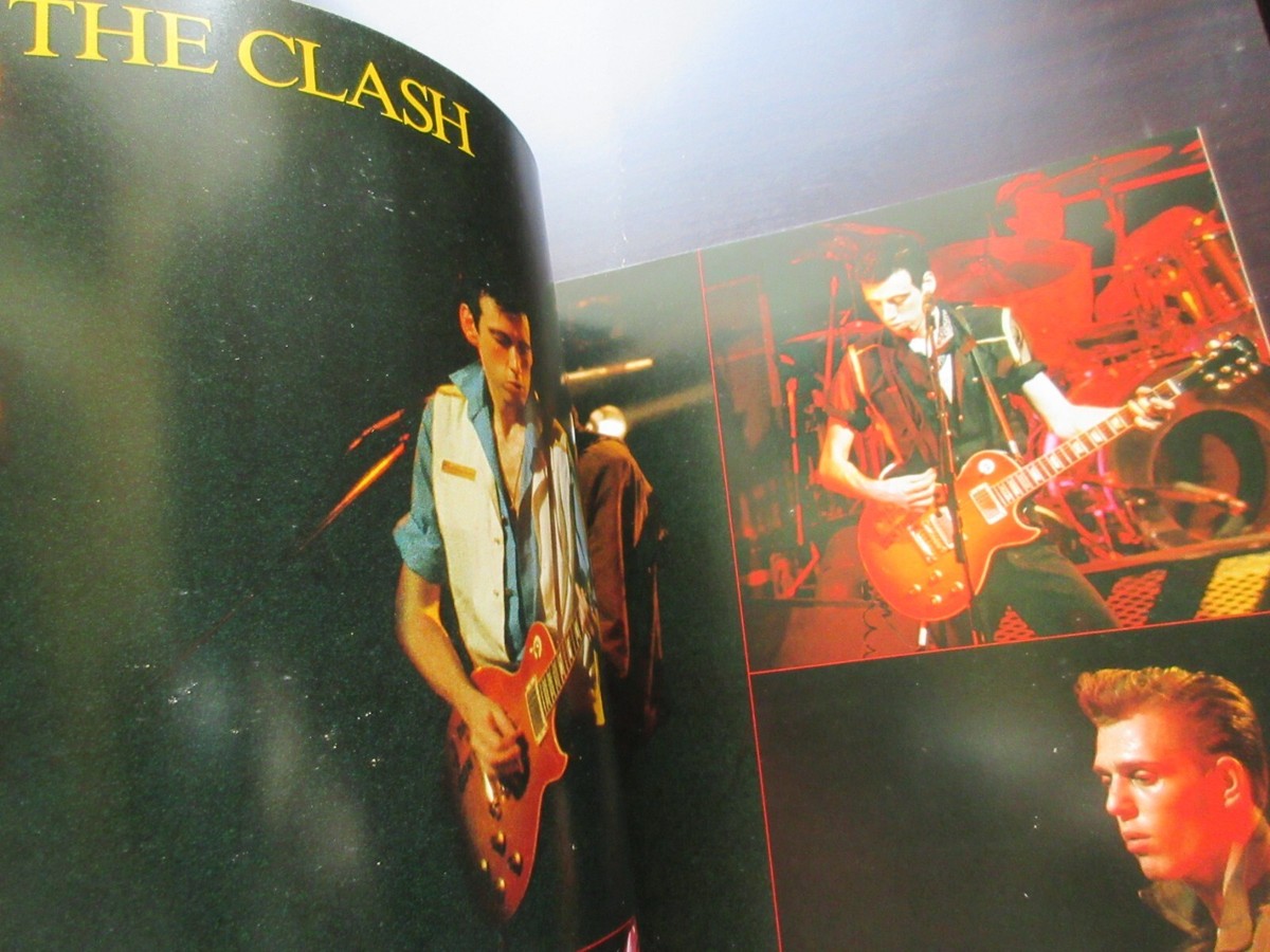 THE CLASH 1982 JAPAN 写真集　復刻版　未開封ジョーストラマー Clash 1982 Japan Tour Book Pasted Ticket Joe Strummer Big Audio
