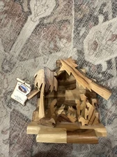 VTG Manger  Olive Wood Nativity Christmas Bethlehem Israel w/Tag Decor (1992)