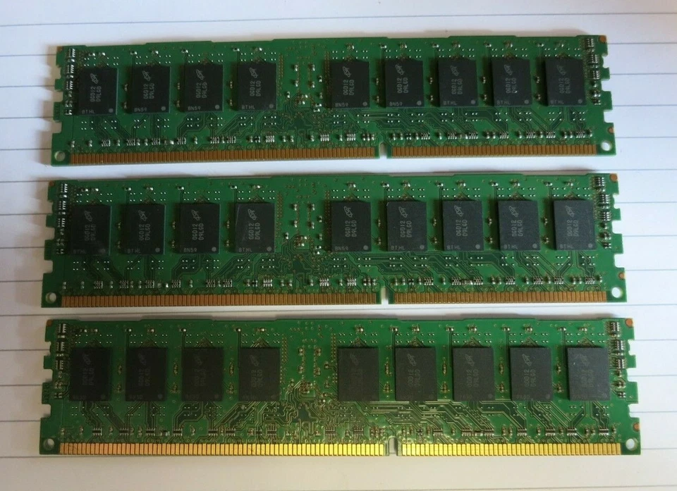 Micron MT18JSF51272PZ-1G1D1BB CT51272BB1067 12GB (3x4GB) PC3-8500 DDR3 CL7 240P - Image 2 of 4